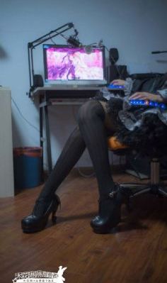 辣妹子电视剧免费播放_英文版字幕