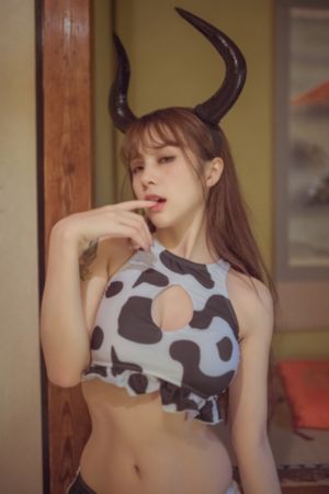 手指伸了进去h_高清全集免费播放