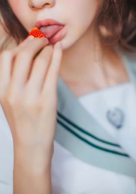 年轻的小婊5线观高清5中字电影_剧情片免费观看电视剧